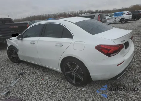 2019 Mercedes-Benz A 220 4Matic z USA, uszkodzony, nr VIN WDD3G4FB7KW018106